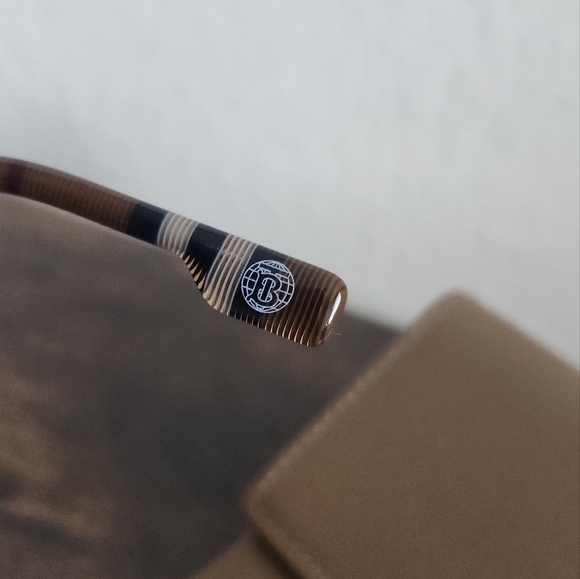 Burberry Cat Eye Nova Check Frame Sunglasses - Picture 9 of 11